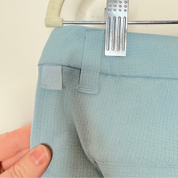 Lululemon Men’s Commission Classic-Fit Short 7" Ventlight Breeze Blue 34 Waist - Picture 7 of 7